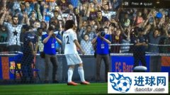 《FIFA 14》PS4版实机影像 C罗梅西依旧